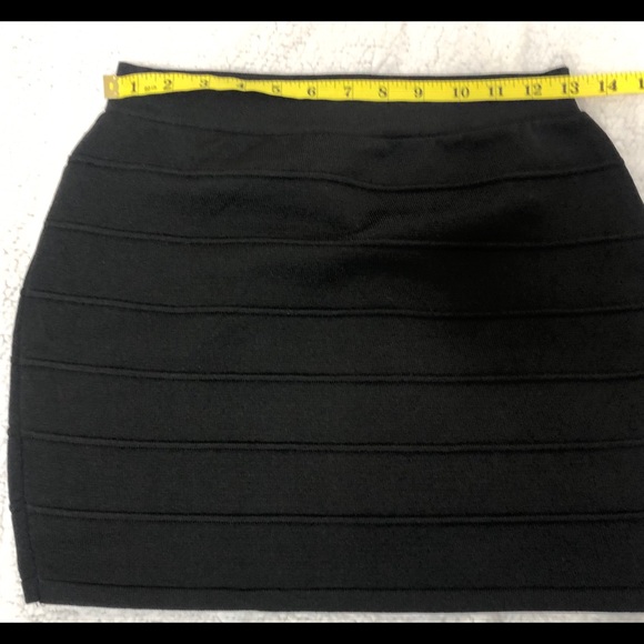 Black Mini Skirt (Fits like a MEDIUM) - Picture 3 of 5